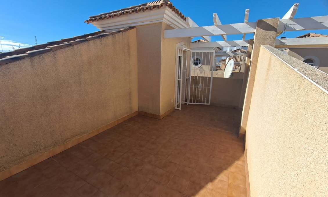 Használt Ingatlanok - Sorház -
Villamartin - Costa Blanca