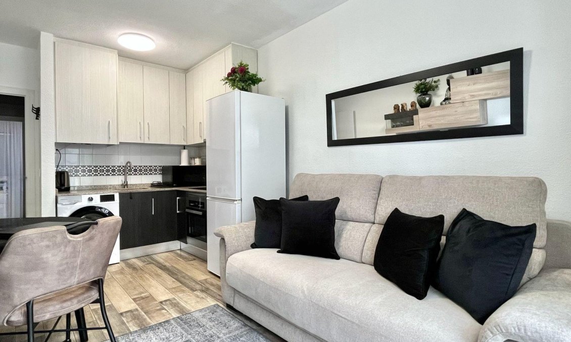 Használt Ingatlanok - Apartman -
Torrevieja - Calas Blanca