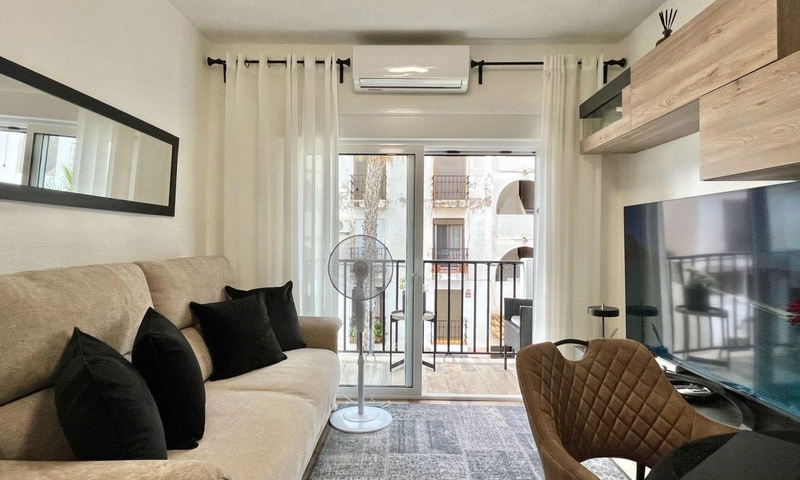 Használt Ingatlanok - Apartman -
Torrevieja - Calas Blanca