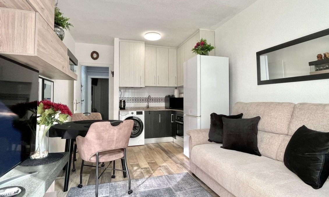 Használt Ingatlanok - Apartman -
Torrevieja - Calas Blanca
