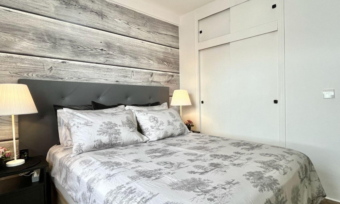 Használt Ingatlanok - Apartman -
Torrevieja - Calas Blanca