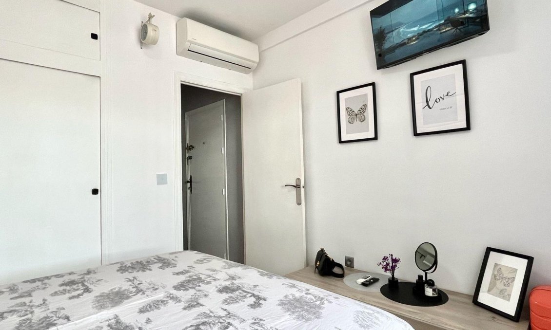 Használt Ingatlanok - Apartman -
Torrevieja - Calas Blanca