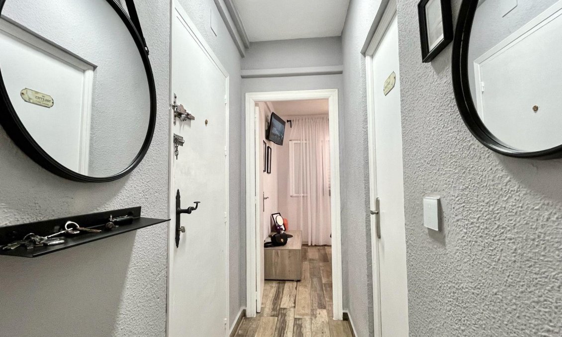 Használt Ingatlanok - Apartman -
Torrevieja - Calas Blanca
