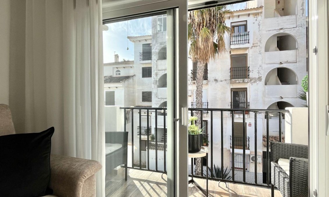 Használt Ingatlanok - Apartman -
Torrevieja - Calas Blanca
