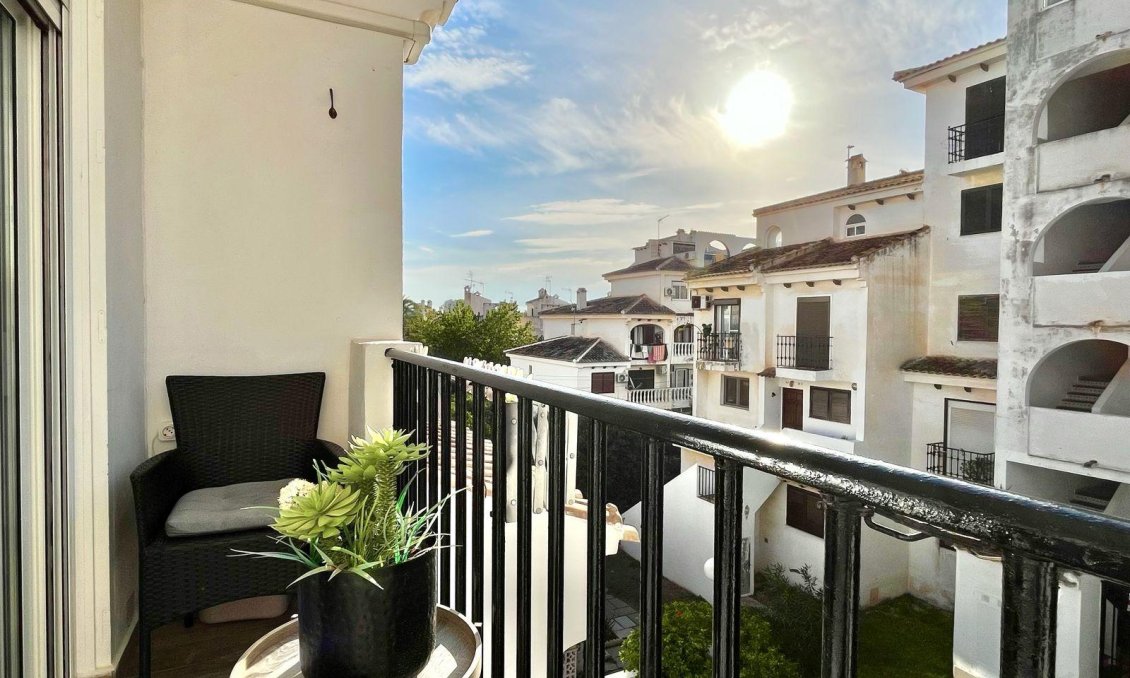 Használt Ingatlanok - Apartman -
Torrevieja - Calas Blanca