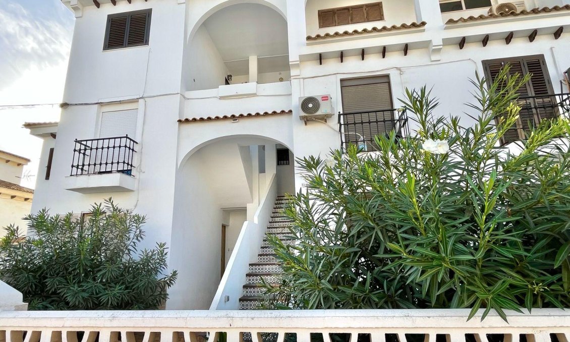 Használt Ingatlanok - Apartman -
Torrevieja - Calas Blanca