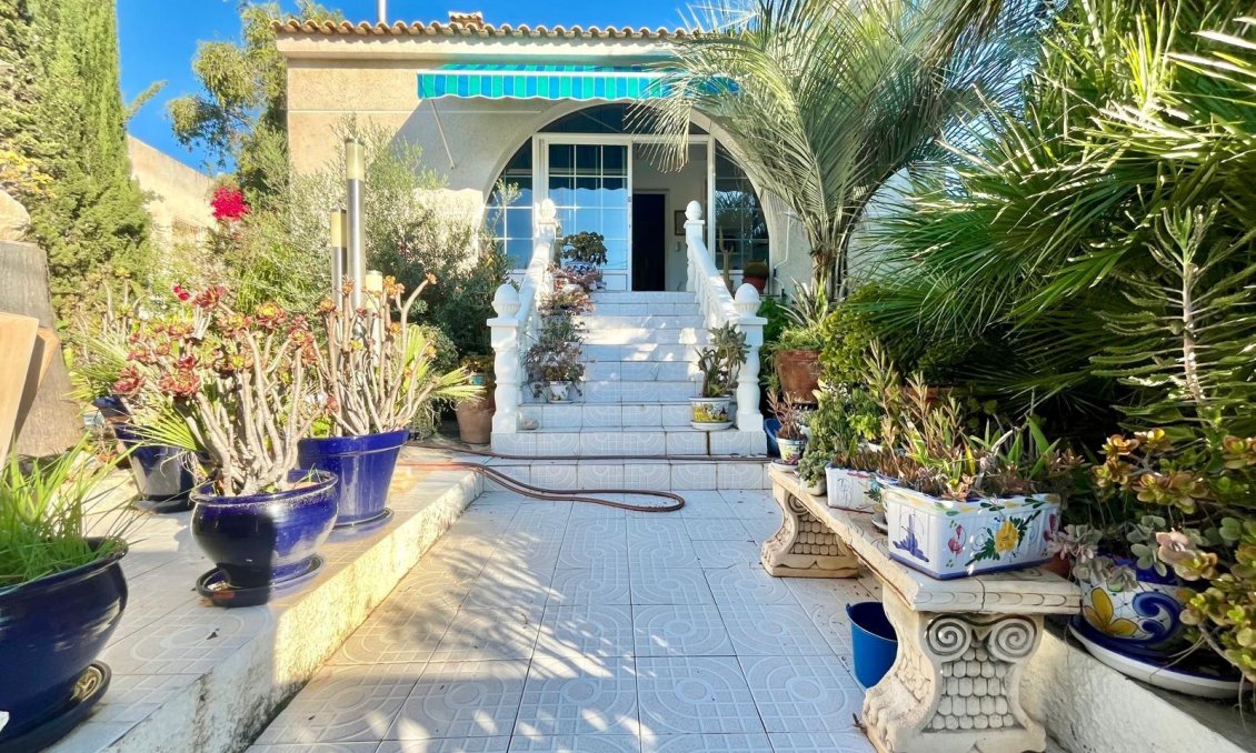 Wiederverkauf - Villa -
San Miguel de Salinas - Blue Lagoon