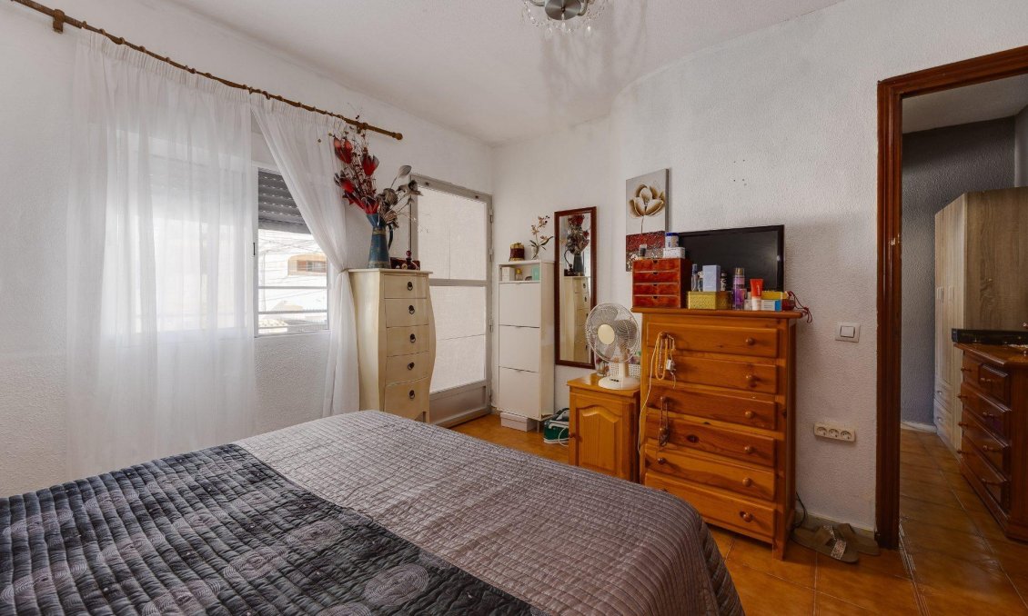 Segunda mano - Adosado -
Torrevieja - Nueva Torrevieja