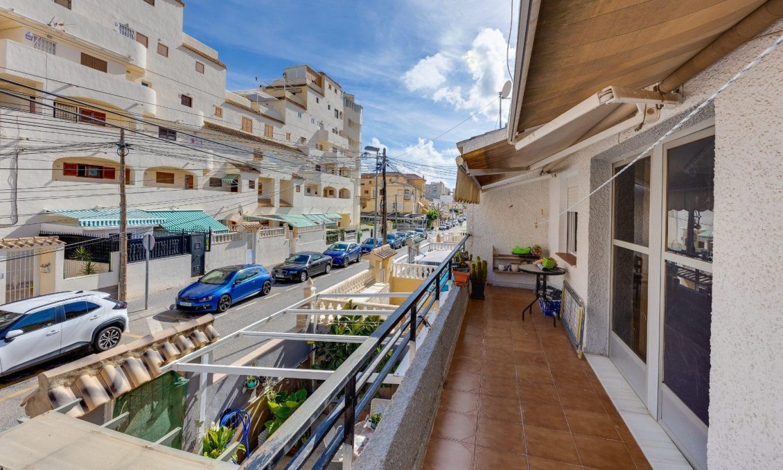 Segunda mano - Adosado -
Torrevieja - Nueva Torrevieja