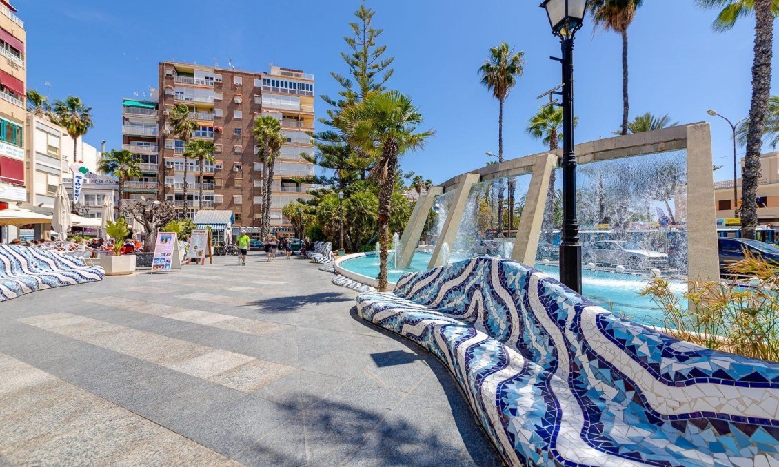Segunda mano - Adosado -
Torrevieja - Nueva Torrevieja