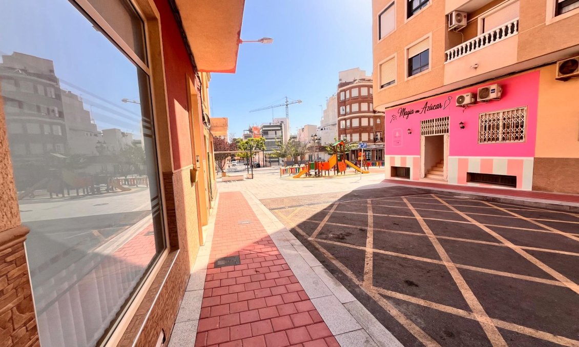Segunda mano - Apartamento -
Guardamar del Segura - Centro