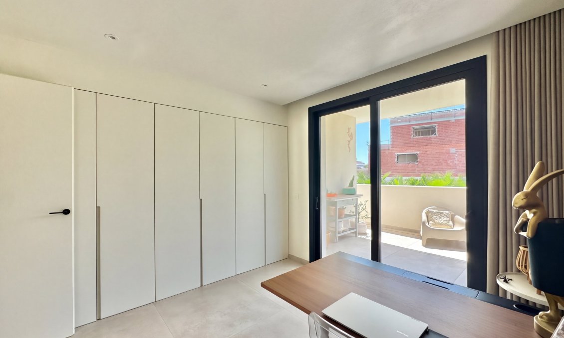 Segunda mano - Apartamento -
Orihuela - Las Colinas Golf