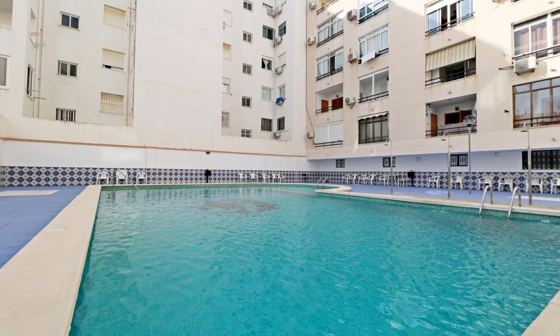 Segunda mano - Ático -
Torrevieja - Habaneras