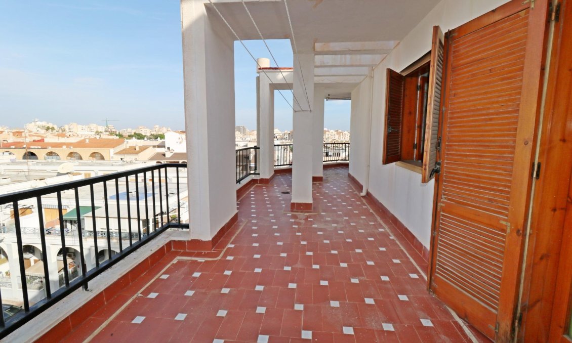 Segunda mano - Ático -
Torrevieja - Habaneras