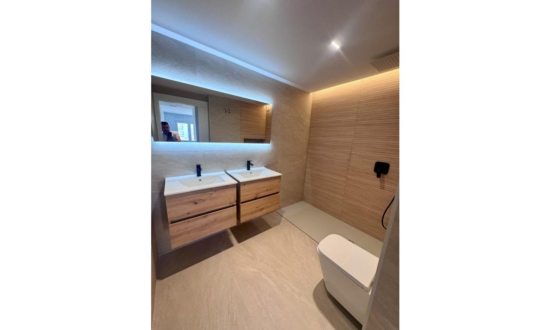 Wiederverkauf - Wohnung -
Torrevieja - Centro