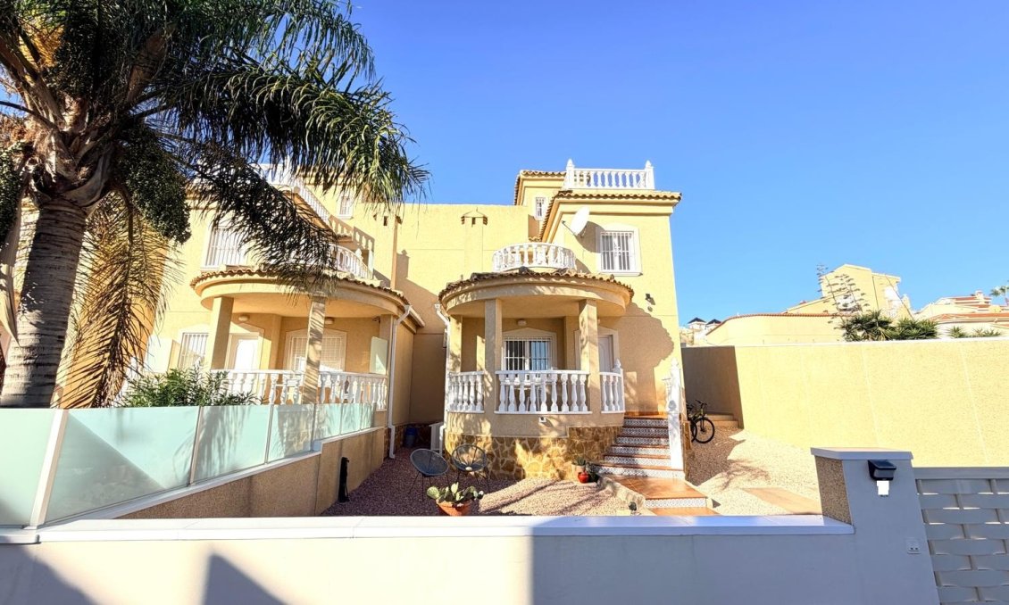 Segunda mano - Adosado -
Ciudad Quesada - Costa Blanca