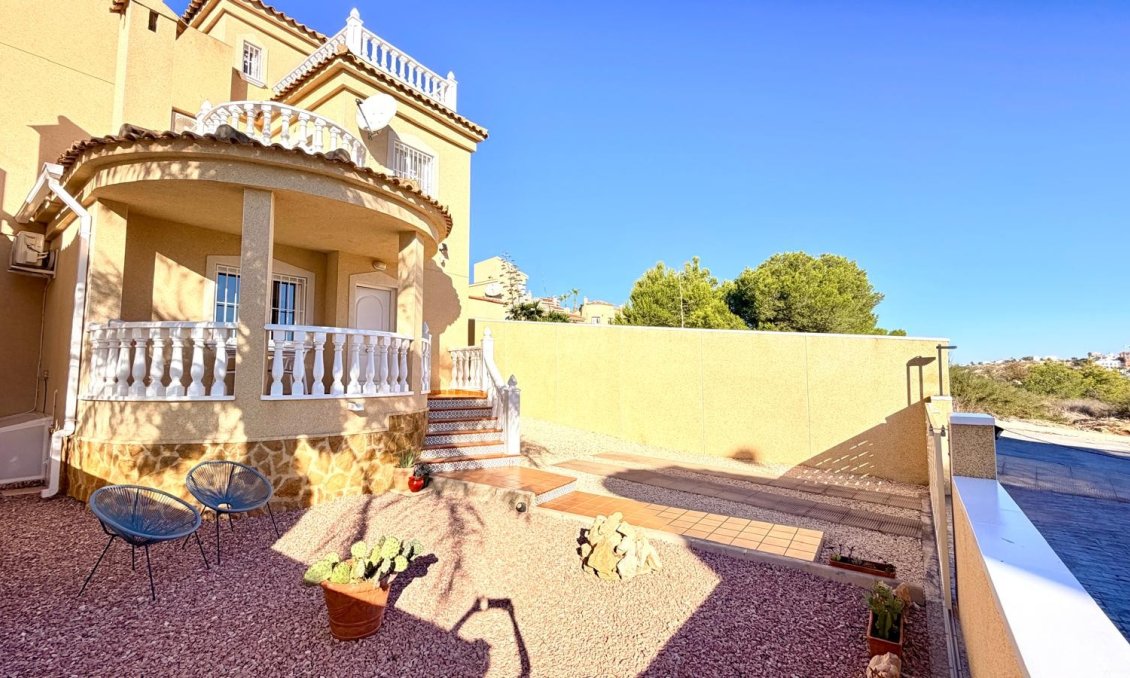 Segunda mano - Adosado -
Ciudad Quesada - Costa Blanca