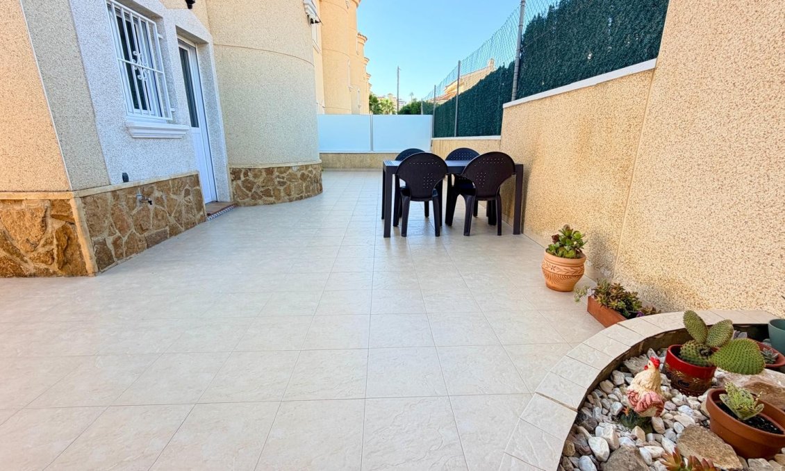 Segunda mano - Adosado -
Ciudad Quesada - Costa Blanca