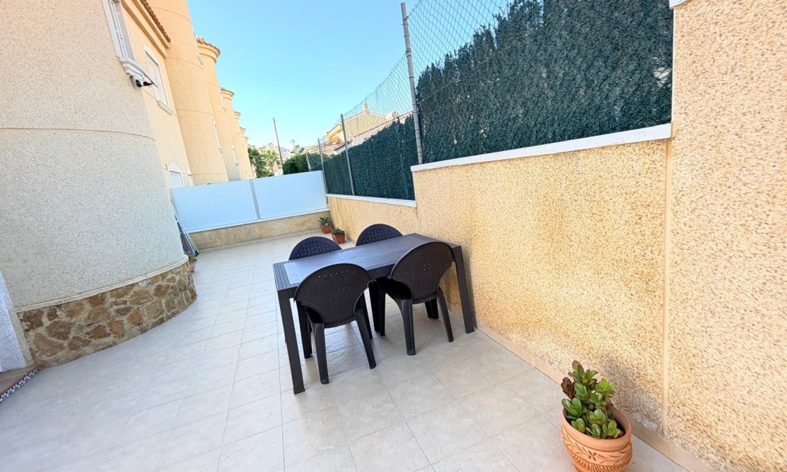 Segunda mano - Adosado -
Ciudad Quesada - Costa Blanca