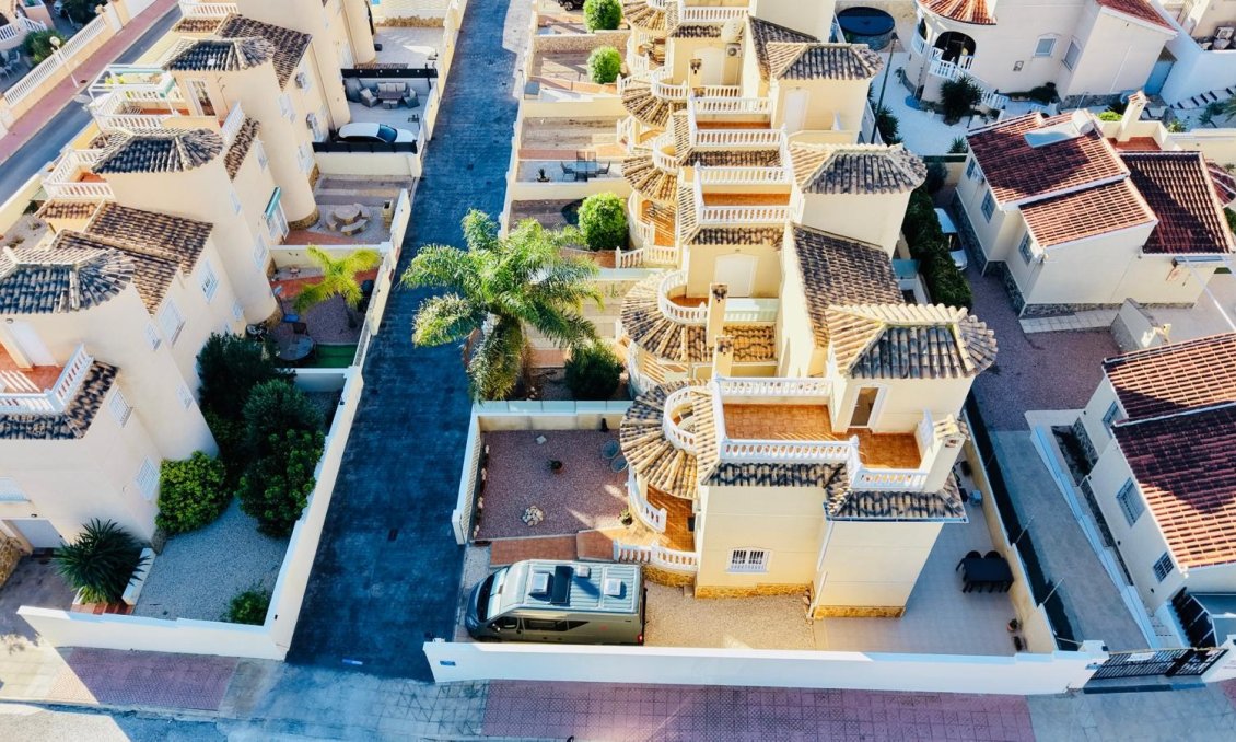 Segunda mano - Adosado -
Ciudad Quesada - Costa Blanca