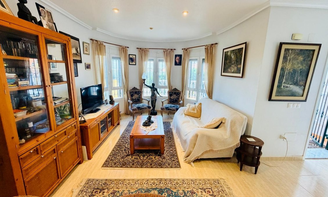 Wiederverkauf - Villa -
Los Montesinos - Costa Blanca