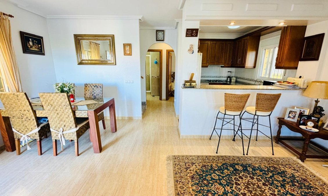 Wiederverkauf - Villa -
Los Montesinos - Costa Blanca