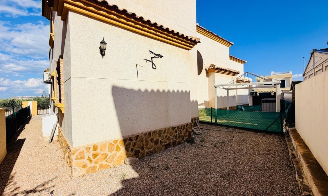 Wiederverkauf - Villa -
Los Montesinos - Costa Blanca