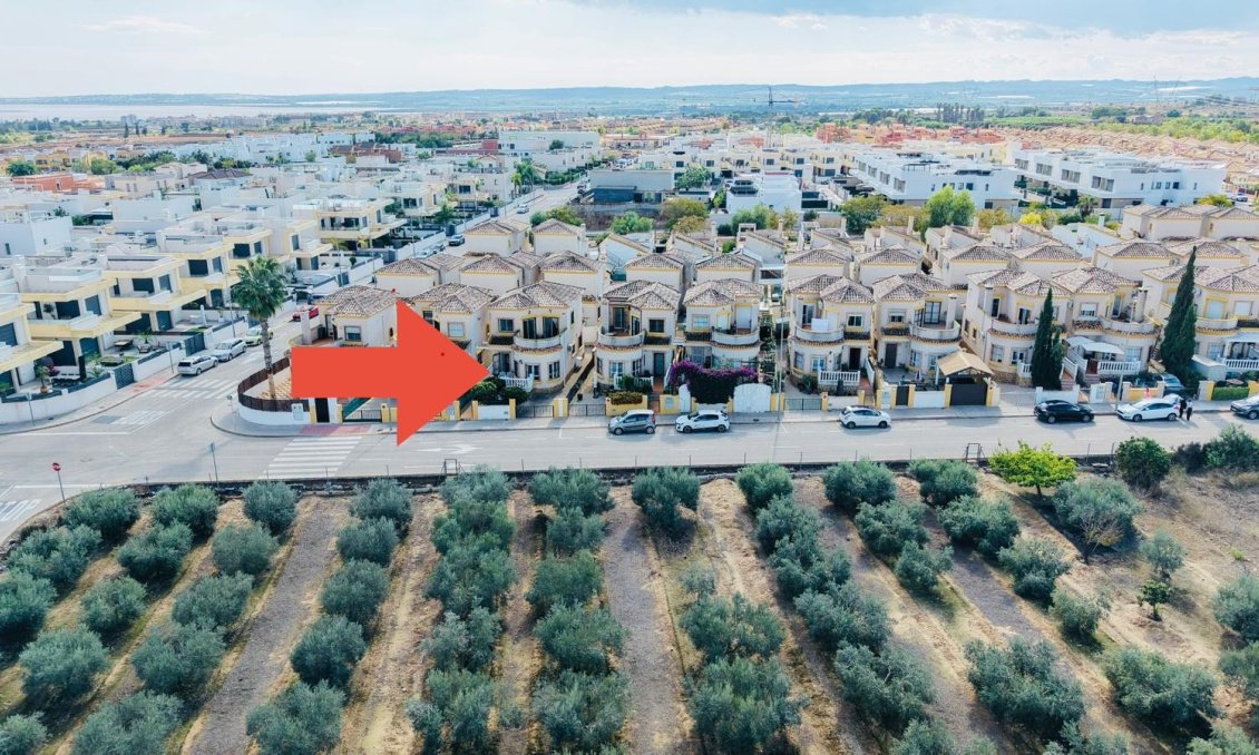 Wiederverkauf - Villa -
Los Montesinos - Costa Blanca