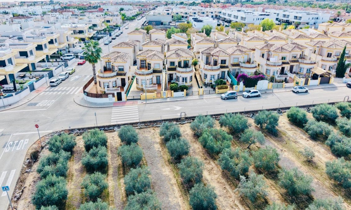 Wiederverkauf - Villa -
Los Montesinos - Costa Blanca