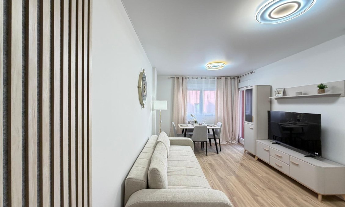 Segunda mano - Apartamento -
Torrevieja - Centro
