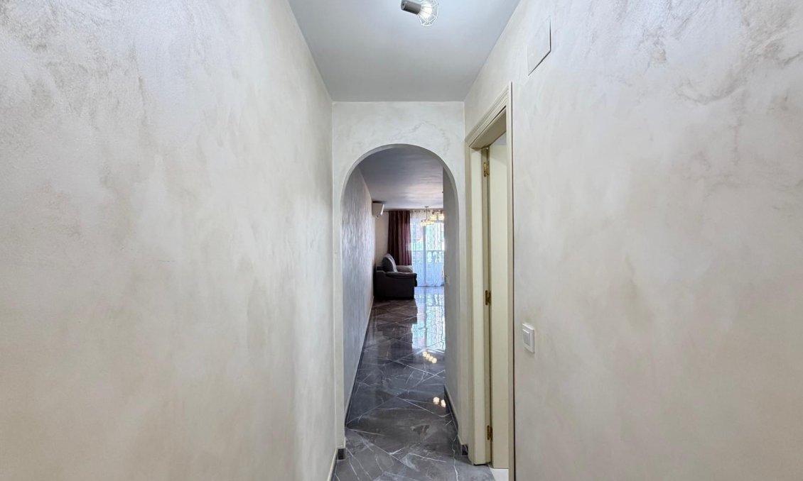 Segunda mano - Apartamento -
Torrevieja - Playa del Cura