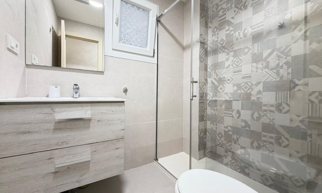 Segunda mano - Apartamento -
Torrevieja - Playa del Cura