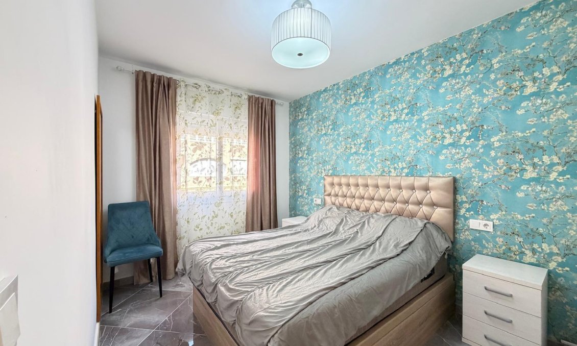 Segunda mano - Apartamento -
Torrevieja - Playa del Cura