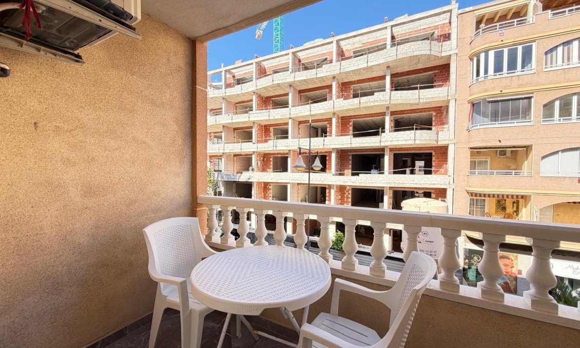 Segunda mano - Apartamento -
Torrevieja - Playa del Cura