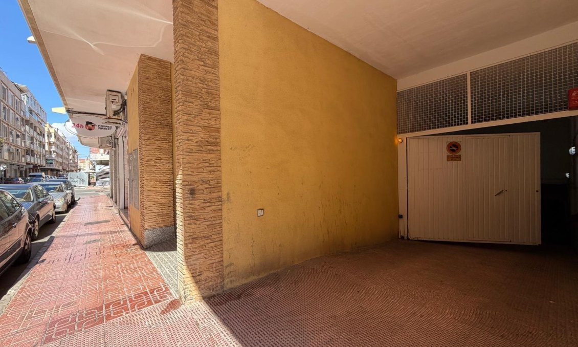 Segunda mano - Apartamento -
Torrevieja - Playa del Cura