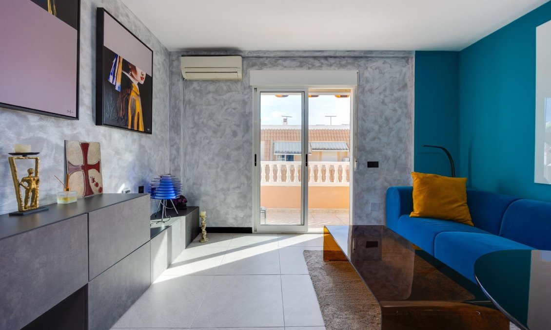 Segunda mano - Apartamento -
Torrevieja - Estacion De Autobuses