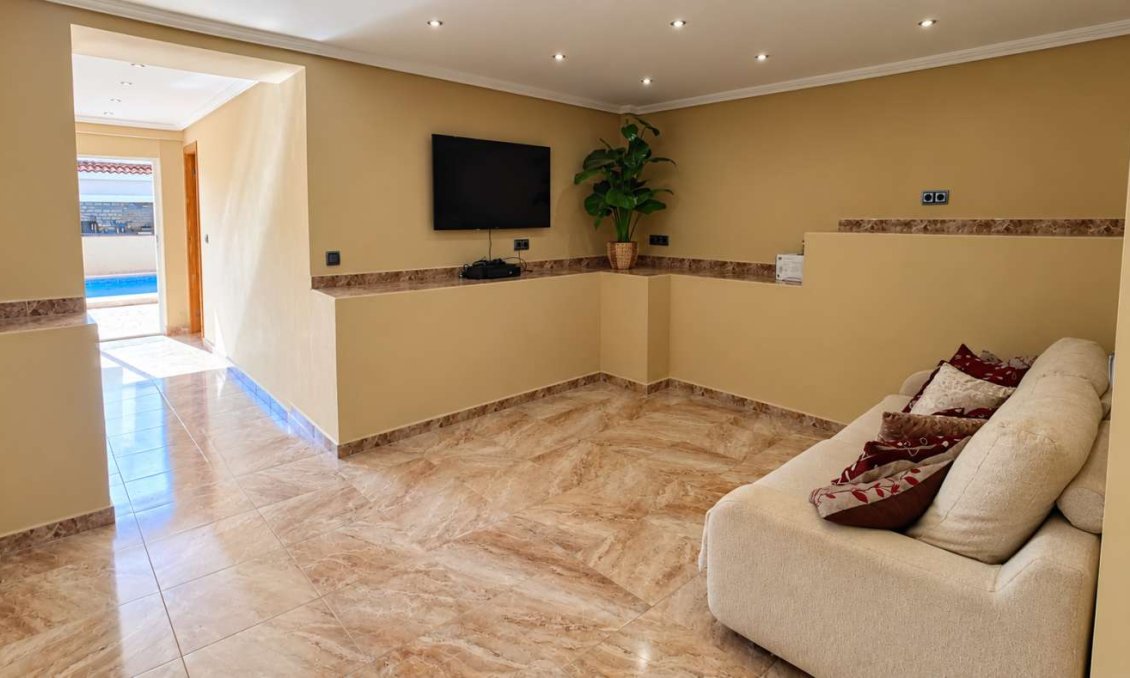 Segunda mano - Villa -
Algorfa - Inland