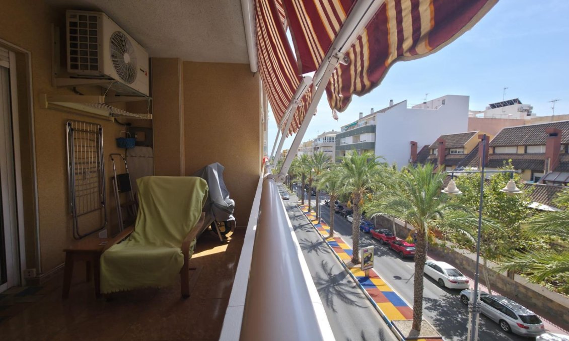 Segunda mano - Apartamento -
Torrevieja - Playa del Cura