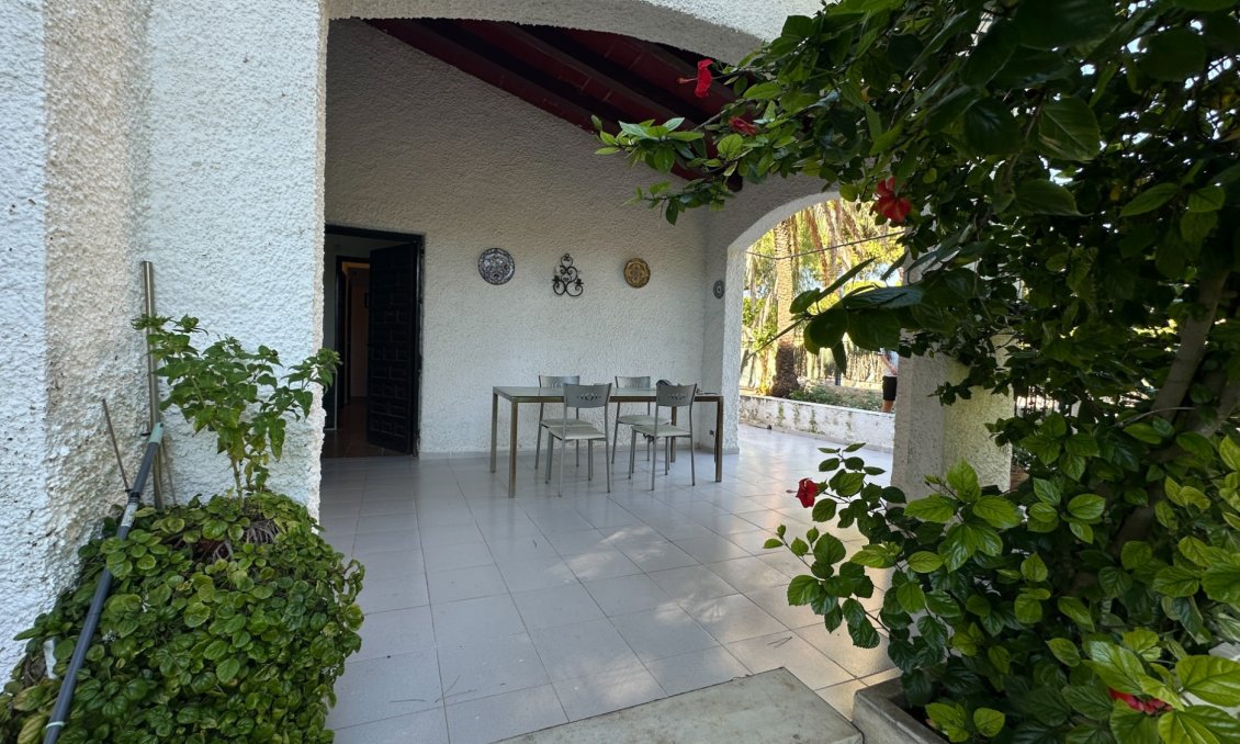 Segunda mano - Villa -
Orihuela Costa - Costa Blanca