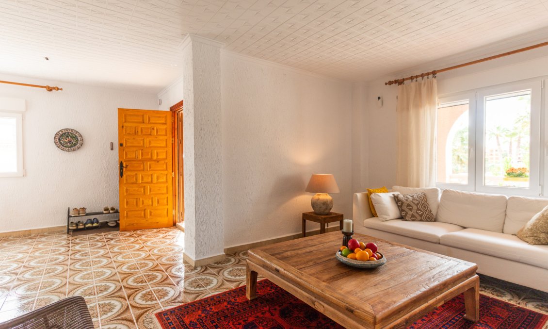 Segunda mano - Villa / Semi pareado -
Punta Prima - Costa Blanca