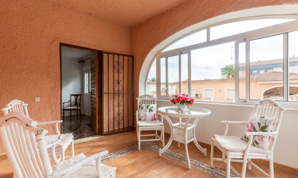 Segunda mano - Villa / Semi pareado -
Punta Prima - Costa Blanca