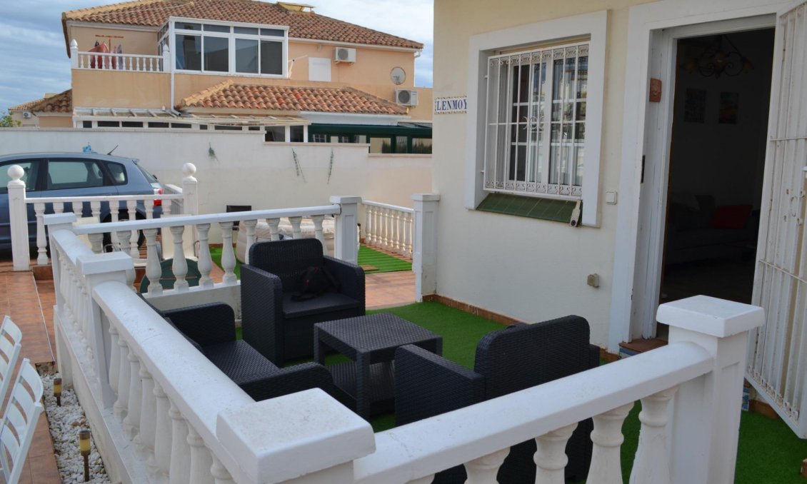 Segunda mano - Villa / Semi pareado -
Orihuela Costa - La Zenia