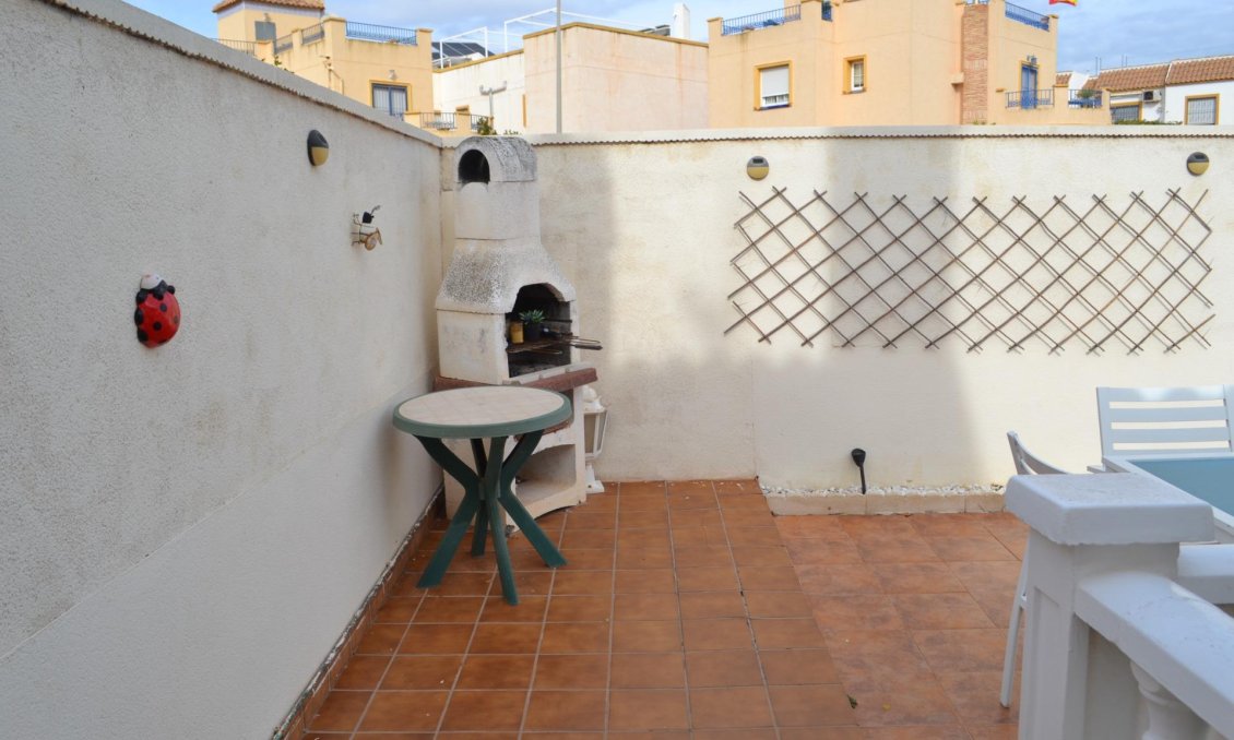 Segunda mano - Villa / Semi pareado -
Orihuela Costa - La Zenia
