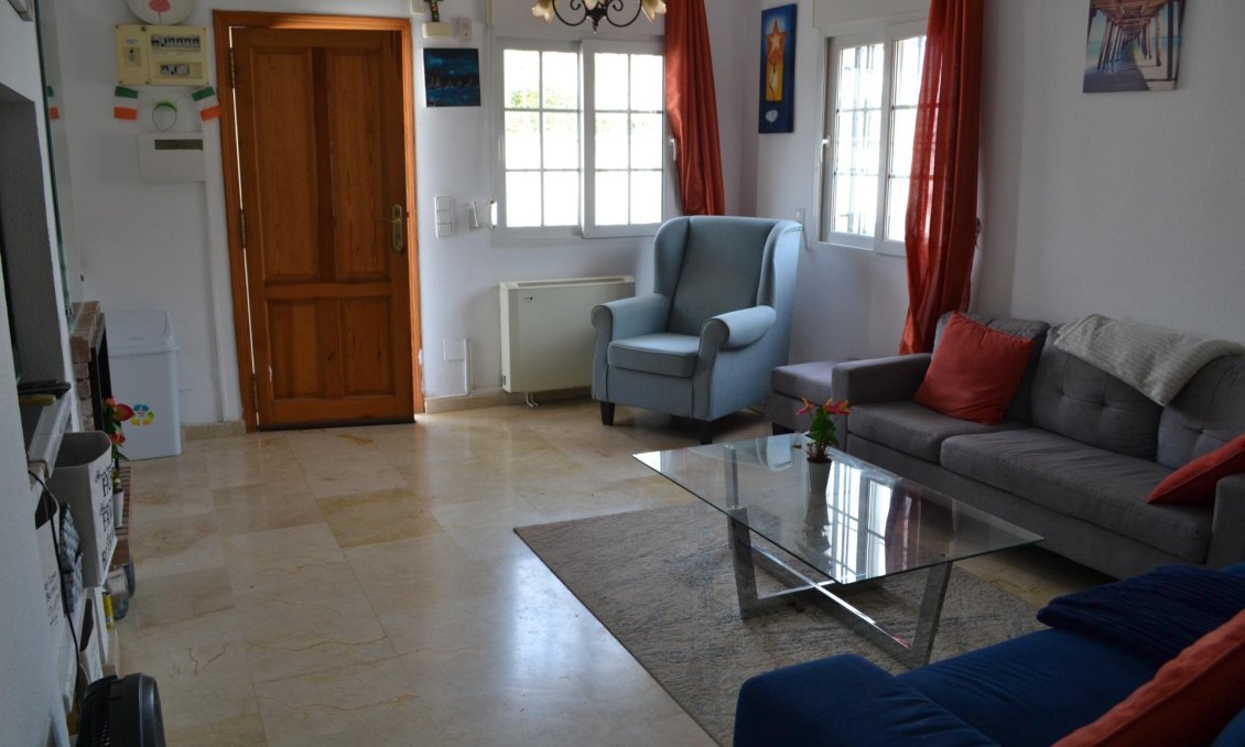 Segunda mano - Villa / Semi pareado -
Orihuela Costa - La Zenia