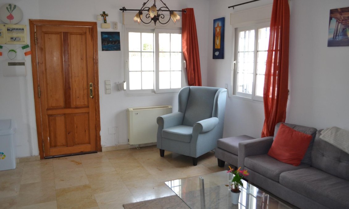Segunda mano - Villa / Semi pareado -
Orihuela Costa - La Zenia