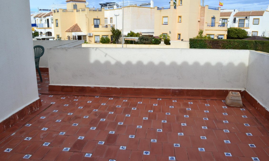 Segunda mano - Villa / Semi pareado -
Orihuela Costa - La Zenia