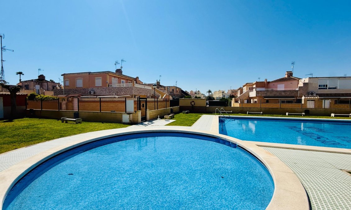 Segunda mano - Adosado -
Torrevieja - Carrefour