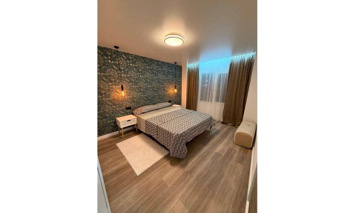 Segunda mano - Apartamento -
Torrevieja - Centro