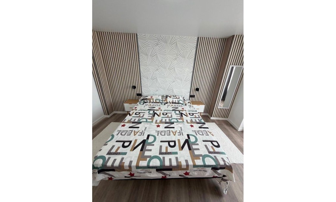 Segunda mano - Apartamento -
Torrevieja - Centro