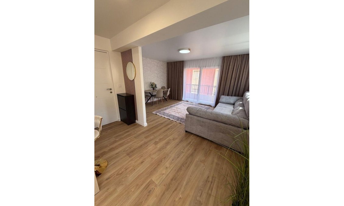 Segunda mano - Apartamento -
Torrevieja - Playa de los Locos